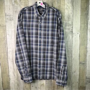 Van Heusen Never Tuck Plaid Long Sleeve Button Front Shirt Blue Gray White